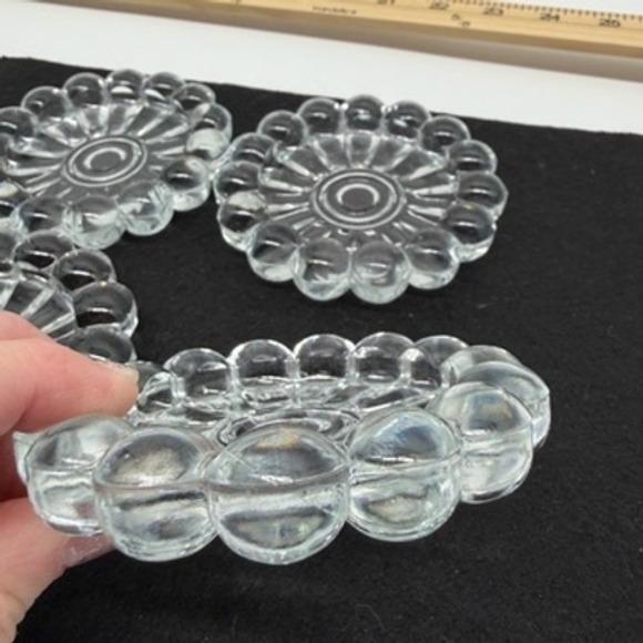 Set of 4 MCM Anchor Hocking Boopie Bubble Clear Glass Flower Sunburst Coasters - Picture 3 of 6